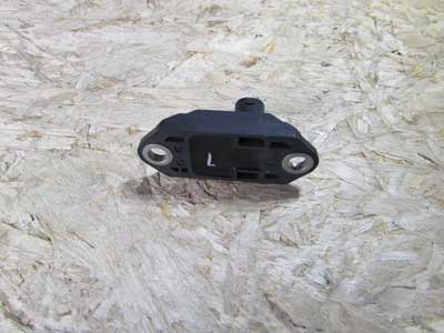 Mercedes Vertical Acceleration Suspension Sensor 00454235182